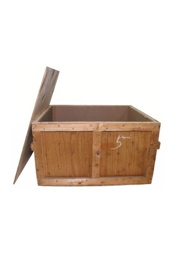 SLOVAKIA-CZECH Wooden box