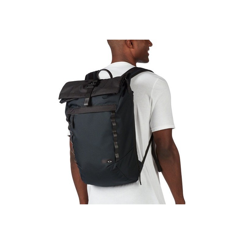 Voyage 23L ROLL TOP Oakley - soldiers